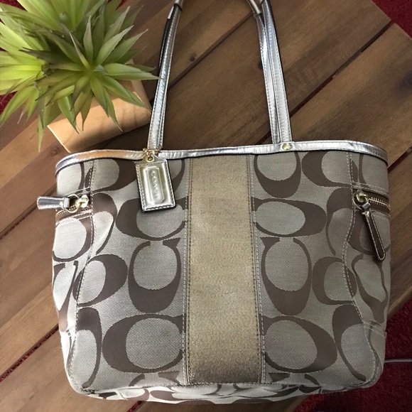 Coach Handbags - 🌸Coach Handbag